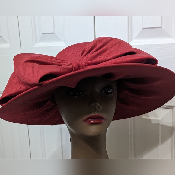 Millerney Hat Collection - Picture 1 of 13